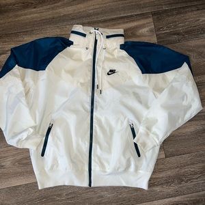Men Nike windbreaker